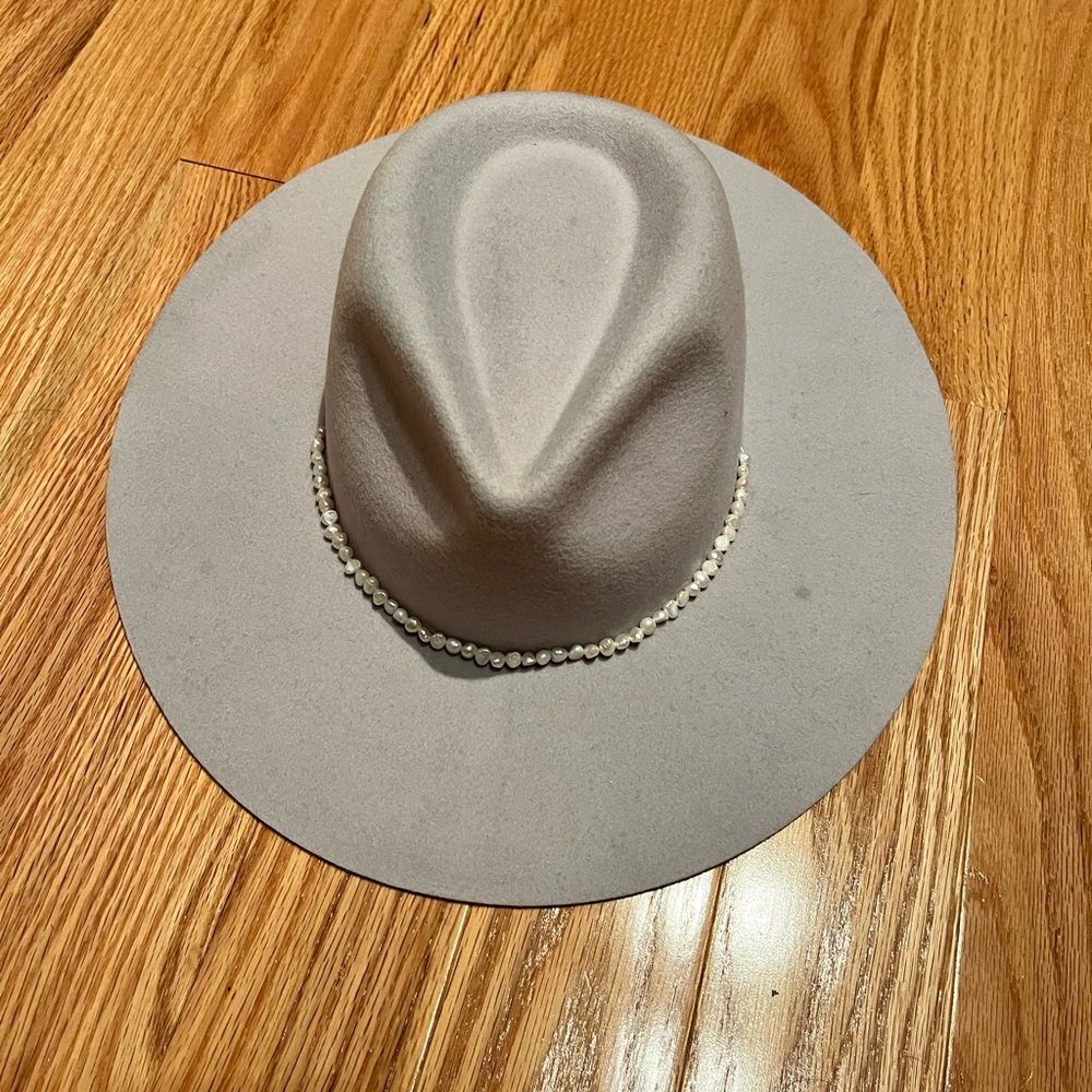 Classic Pearl-Trim Wide Brim Felt Hat - Light Gray